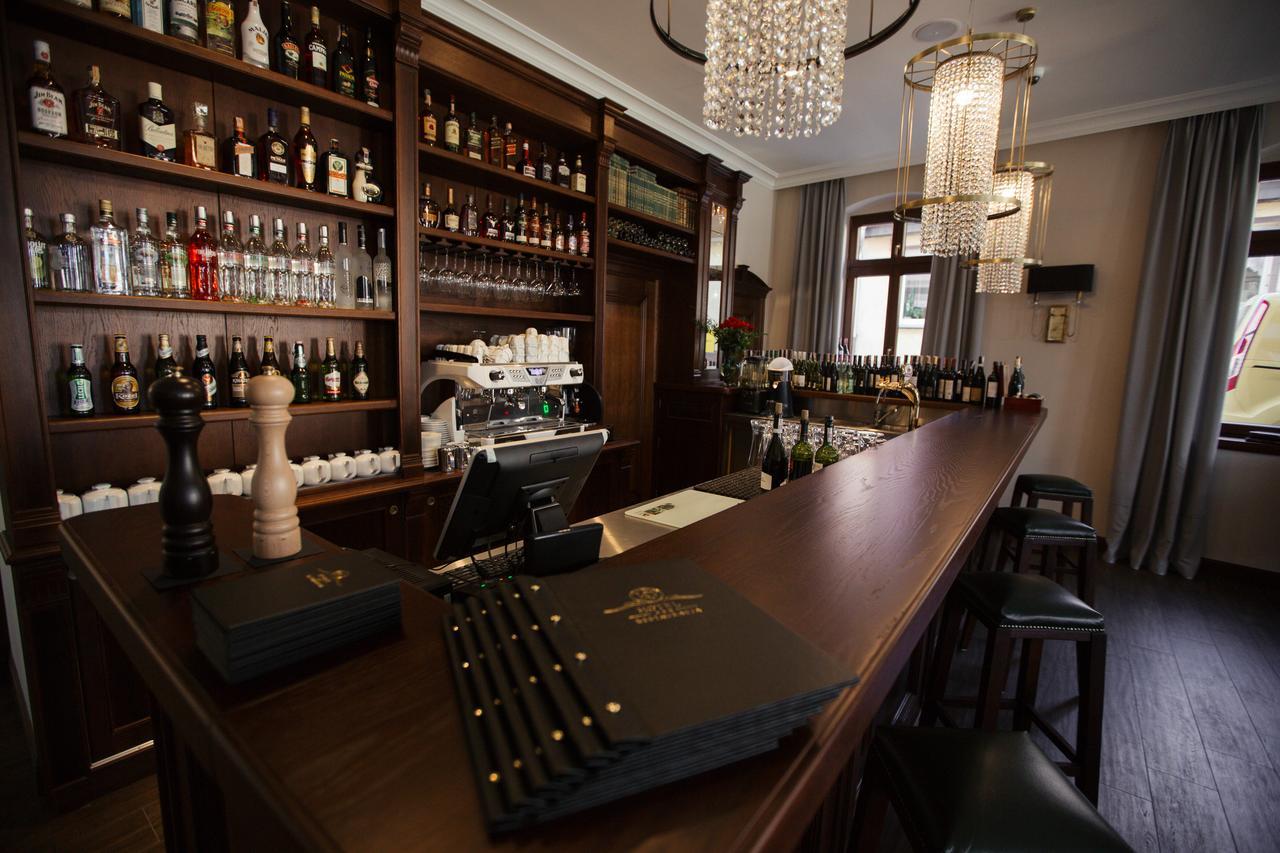 HG Hotel Toszek Buitenkant foto